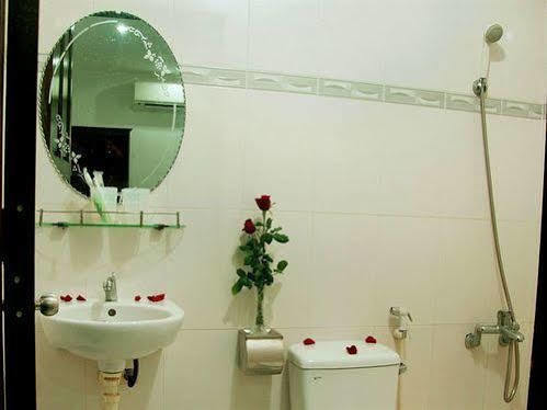 Begonia Hotel Nha Trang Exterior photo